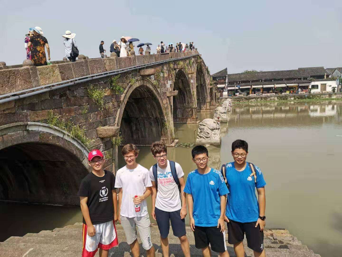 Besuch des Tangqi Alterstadt sowie des Kaiserkanals.